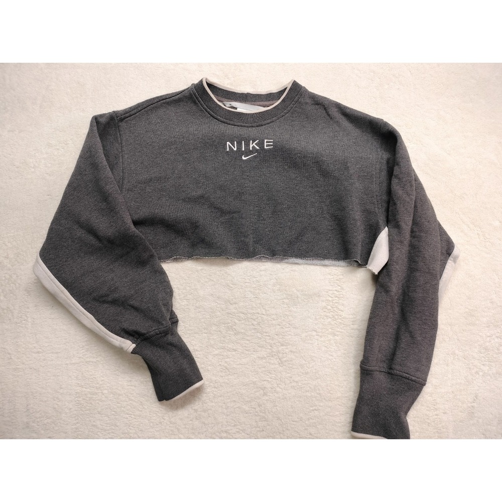 Nike half sweater size S (4-6) sweatshirt crop sporty dance athletic active
